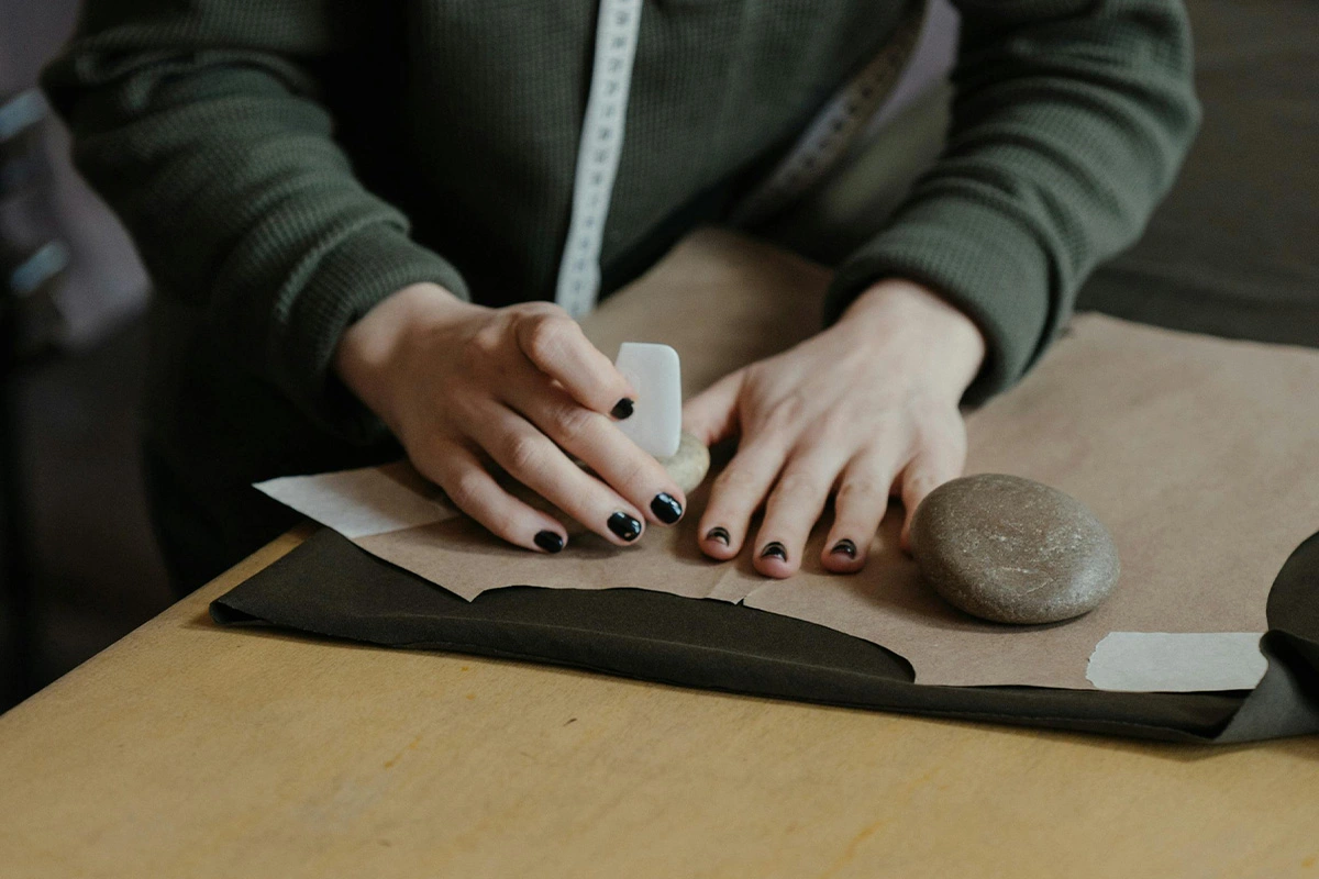 tailor marking fabric pattern for custom suit production